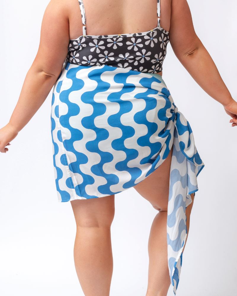 Waves Sarong